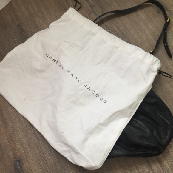 EUC Like New Marc by Marc Jacobs Black Soft Leather Hobo Purse Handbag Bag Brass - Picture 8 of 8